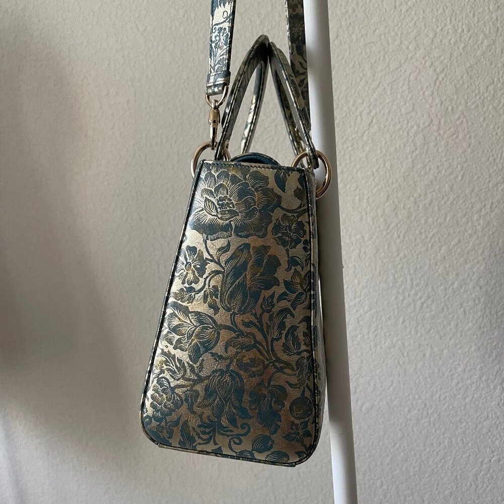 2022 Medium Lady Dior Blue/Green Blocart with Champagne Gold Hardware - Picture 6 of 16